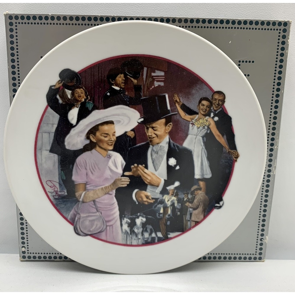 Vintage Avon 1986‎ Images of Hollywood Easter Parade Decorative Plate 8in.R. NW